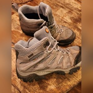 Women's Merrell Hiking Boot